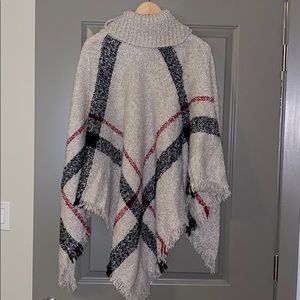 Goodnight macaroon poncho